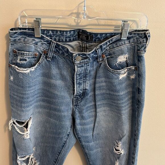 Abercrombie & Fitch low rise slim boyfriend Jeans Distressed Style size 6 - Picture 2 of 7